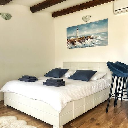 Studio Apartments Tara Zadar Eksteriør bilde