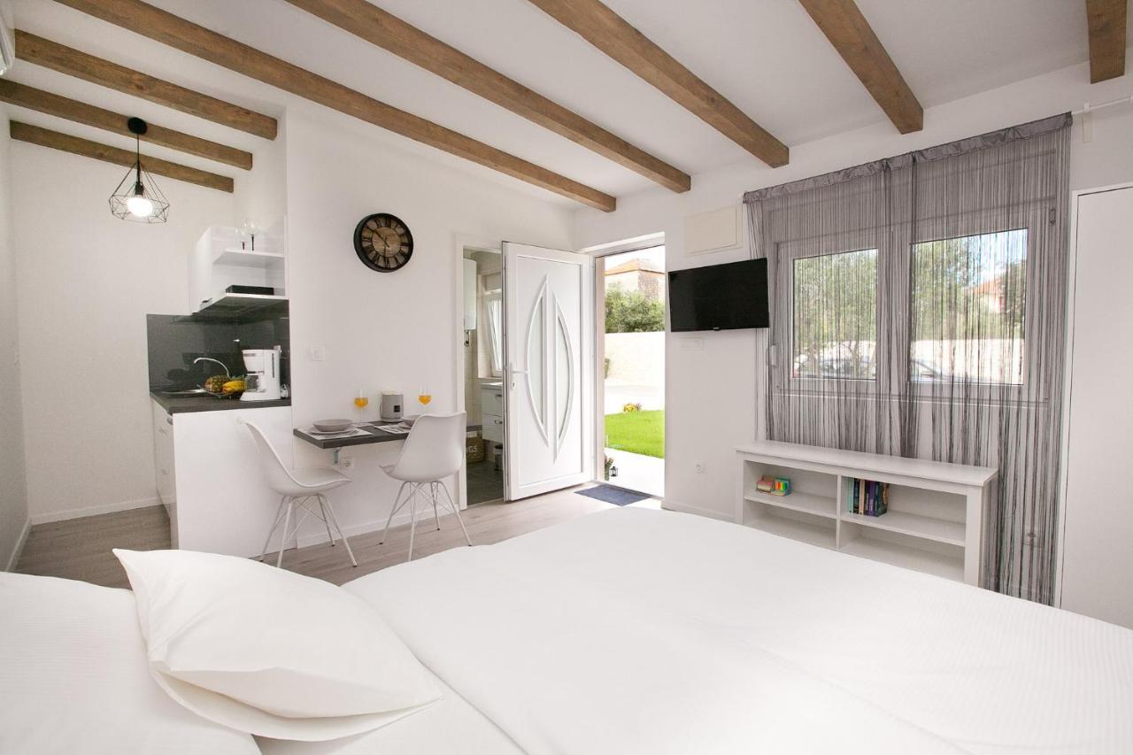 Studio Apartments Tara Zadar Eksteriør bilde