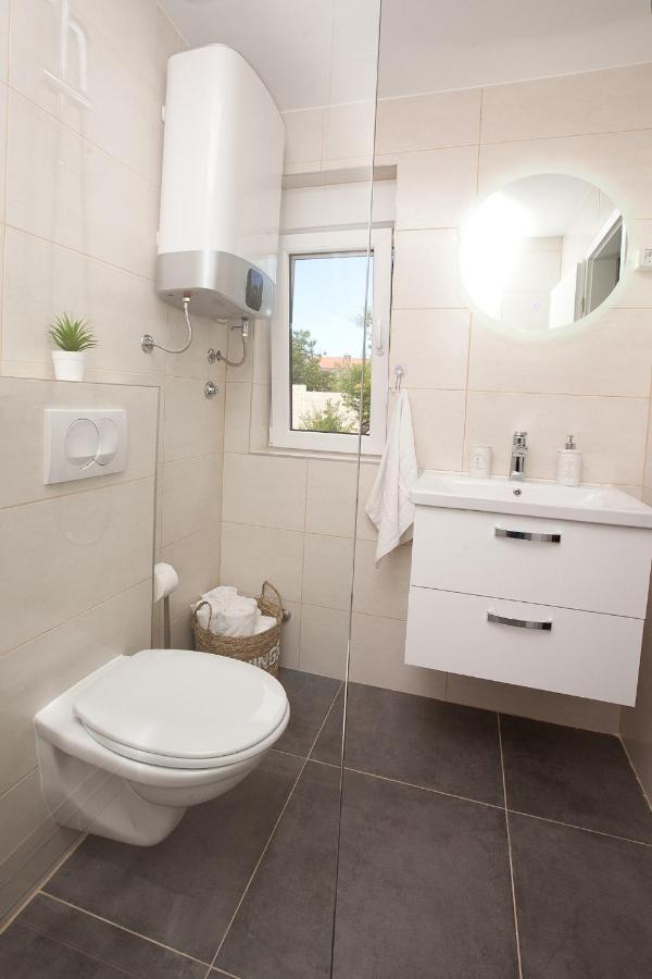 Studio Apartments Tara Zadar Eksteriør bilde