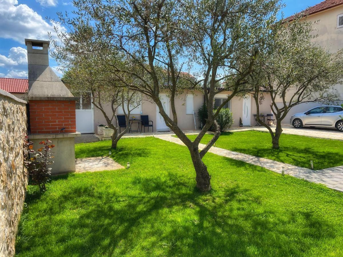 Studio Apartments Tara Zadar Eksteriør bilde