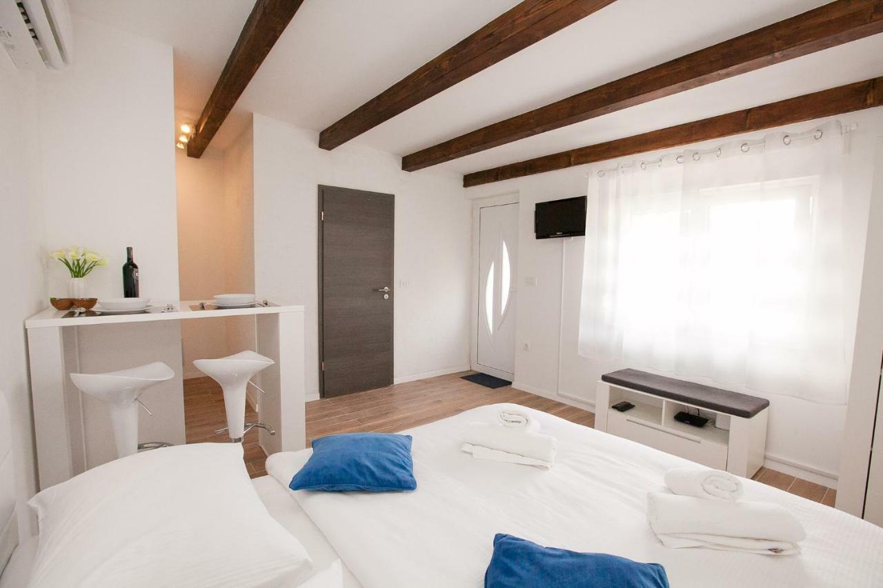 Studio Apartments Tara Zadar Eksteriør bilde