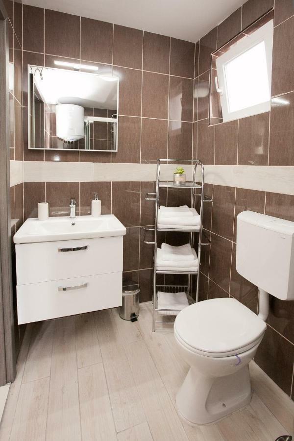 Studio Apartments Tara Zadar Eksteriør bilde